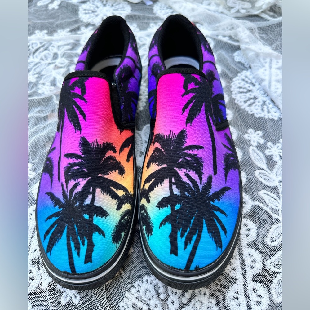 Women’s RAAD  PALM TREES  slip on W-SZ 8